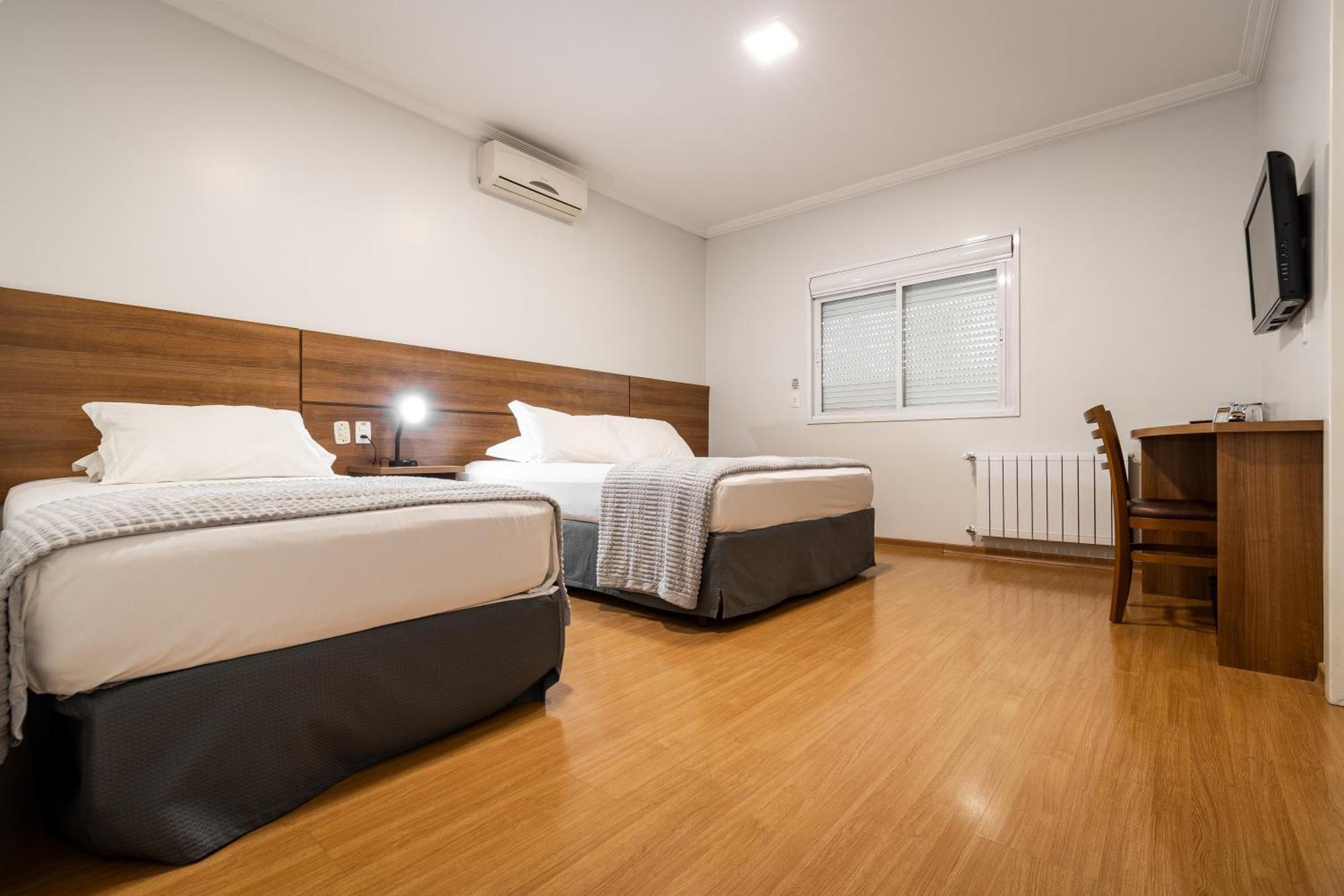 Hotel Kindermann Cacador Екстер'єр фото